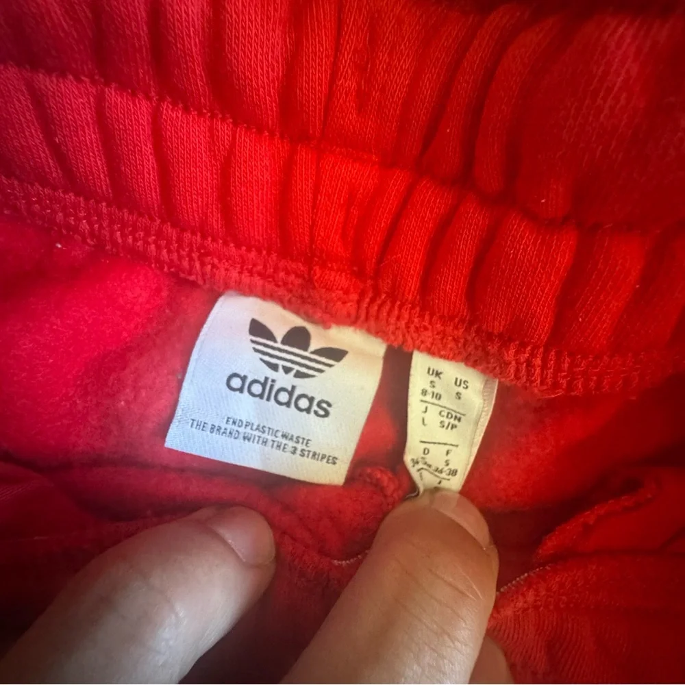 Men’s Adidas Red Jogger Pants SMALL - Picture 3 of 4